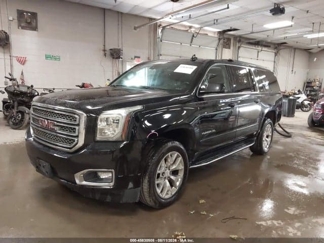 2017 GMC YUKON XL SLT 2