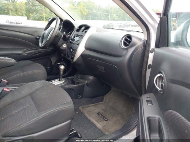 2018 NISSAN VERSA 1.6 SV 5