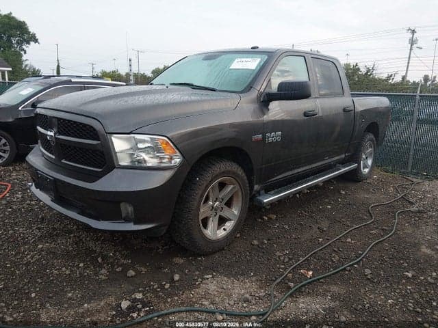 2018 RAM 1500 EXPRESS 4X4 5'7 BOX 2