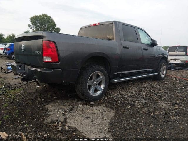 2018 RAM 1500 EXPRESS 4X4 5'7 BOX 4