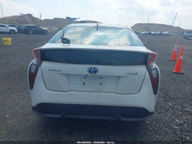 2017 TOYOTA PRIUS THREE TOURING 16