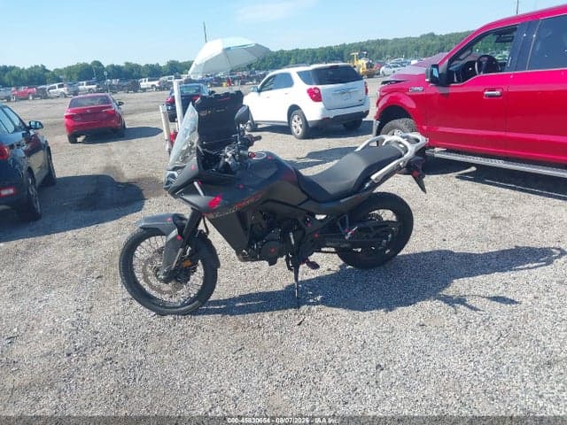 2024 HONDA XL750 2
