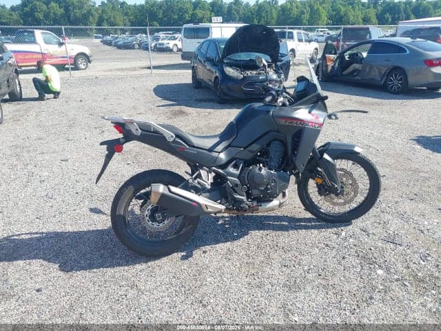 2024 HONDA XL750 4