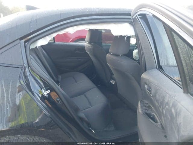 2025 TOYOTA COROLLA LE 8