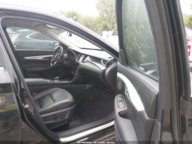 2019 INFINITI QX50 ESSENTIAL 5