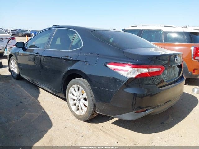 2018 TOYOTA CAMRY LE 3