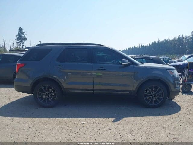 2017 FORD EXPLORER XLT 13