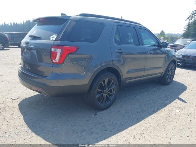 2017 FORD EXPLORER XLT 4