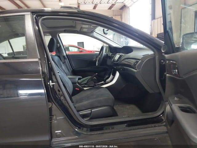 2017 HONDA ACCORD EX 5