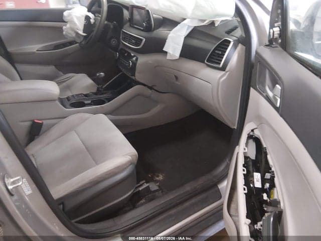 2020 HYUNDAI TUCSON SE 5