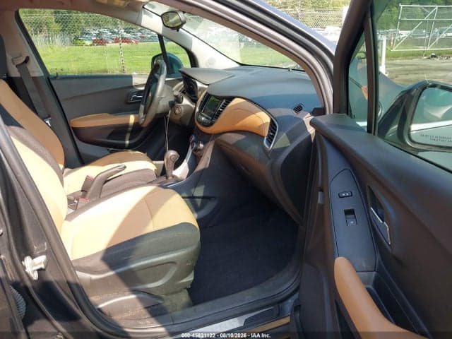 2019 CHEVROLET TRAX LT 5