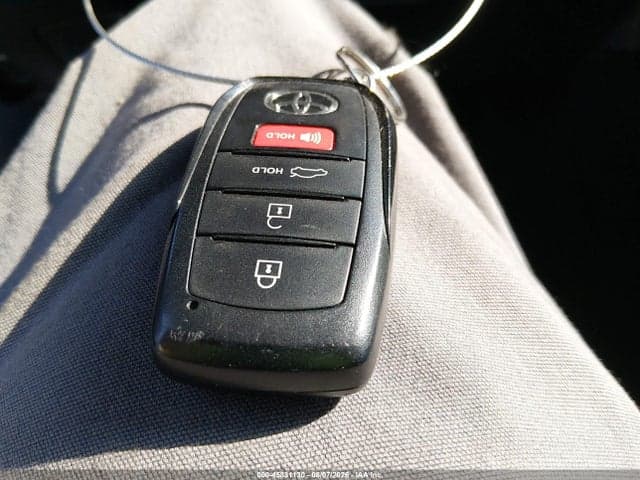 2025 TOYOTA CAMRY LE 11