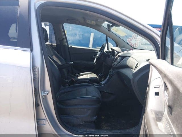 2019 CHEVROLET TRAX LT 5