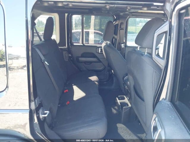 2018 JEEP WRANGLER UNLIMITED SAHARA 4X4 8