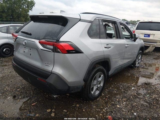 2025 TOYOTA RAV4 XLE 4
