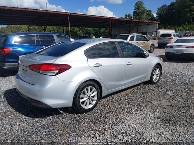 2017 KIA FORTE LX 4