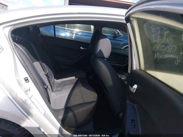 2017 KIA FORTE LX 8