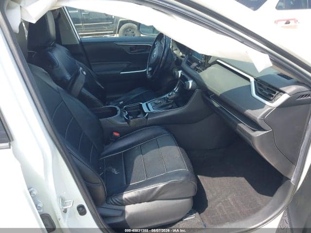 2021 TOYOTA RAV4 HYBRID LE 5