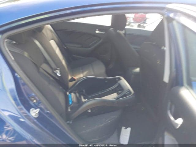 2017 KIA FORTE LX 8