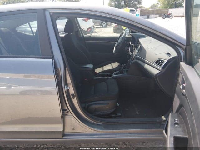 2018 HYUNDAI ELANTRA SEL 5