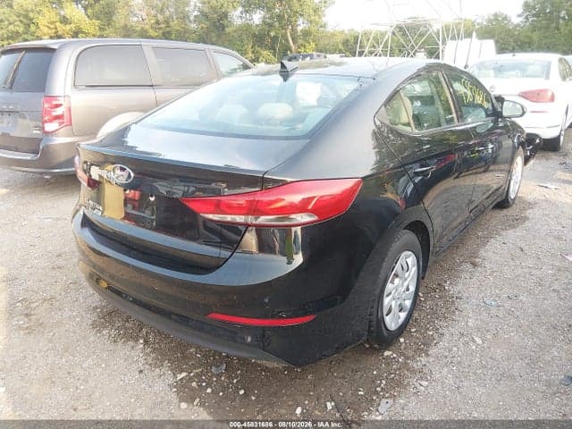2017 HYUNDAI ELANTRA SE 4