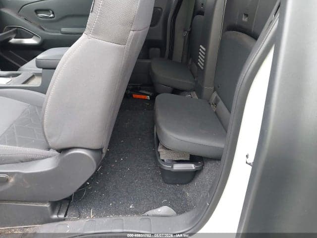2025 NISSAN FRONTIER KING CAB SV 4X2 8