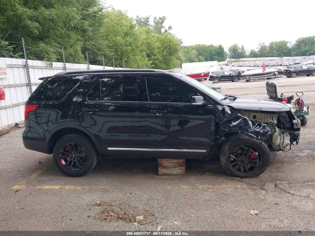 2017 FORD EXPLORER XLT 13