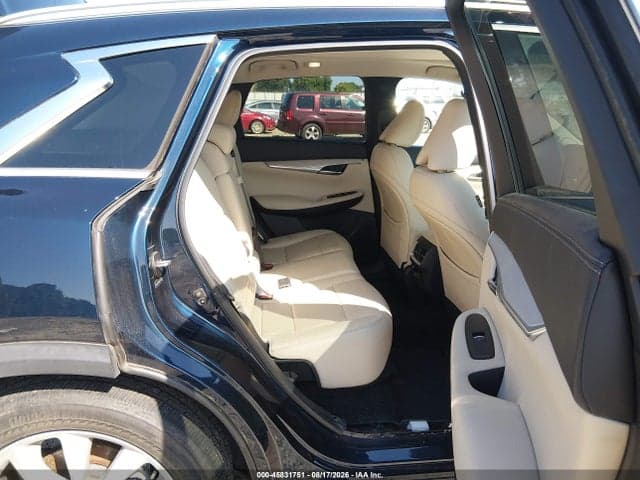 2019 INFINITI QX50 ESSENTIAL 8