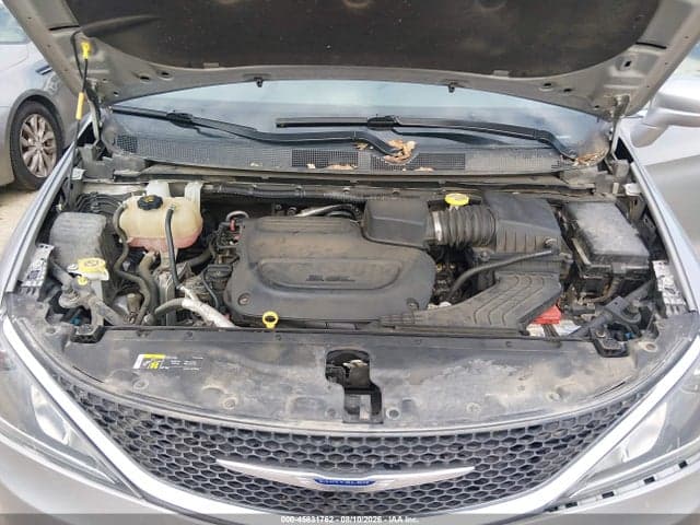 2019 CHRYSLER PACIFICA TOURING PLUS 10