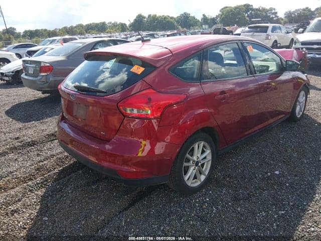2017 FORD FOCUS SE 4