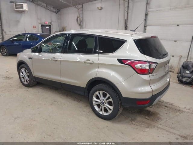 2017 FORD ESCAPE SE 3