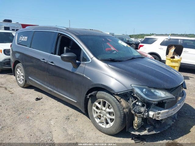 2020 CHRYSLER PACIFICA TOURING L 1