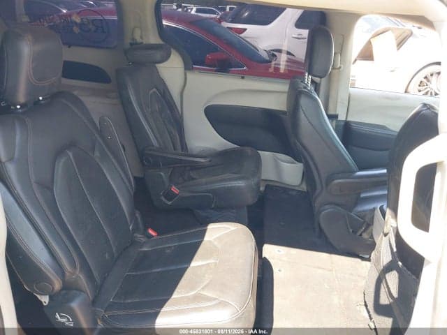 2020 CHRYSLER PACIFICA TOURING L 8