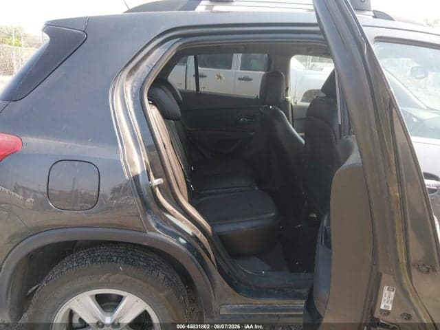 2020 CHEVROLET TRAX AWD LT 8