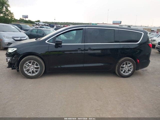 2025 CHRYSLER PACIFICA SELECT 15
