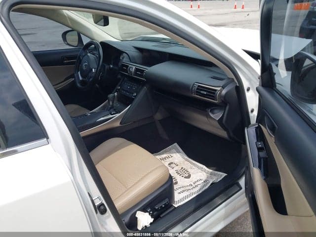 2017 LEXUS IS 300 5