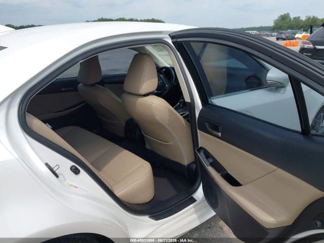 2017 LEXUS IS 300 8
