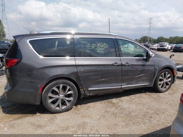 2018 CHRYSLER PACIFICA LIMITED 13