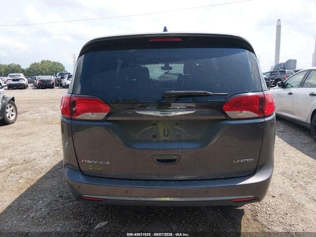 2018 CHRYSLER PACIFICA LIMITED 16
