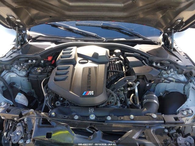 2023 BMW M4 CSL 4