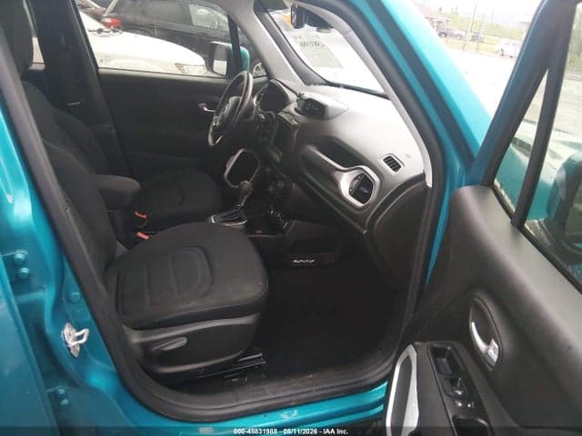 2019 JEEP RENEGADE LATITUDE 4X4 5