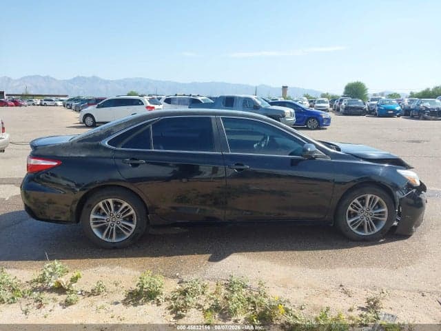2017 TOYOTA CAMRY SE 13