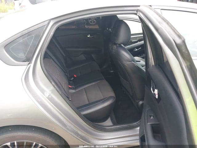 2023 KIA FORTE GT-LINE 8
