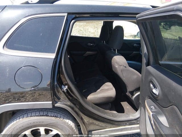 2017 JEEP CHEROKEE LATITUDE 8