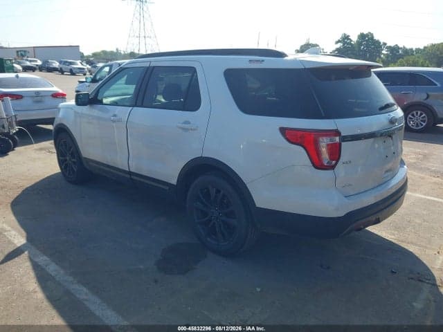 2017 FORD EXPLORER XLT 3