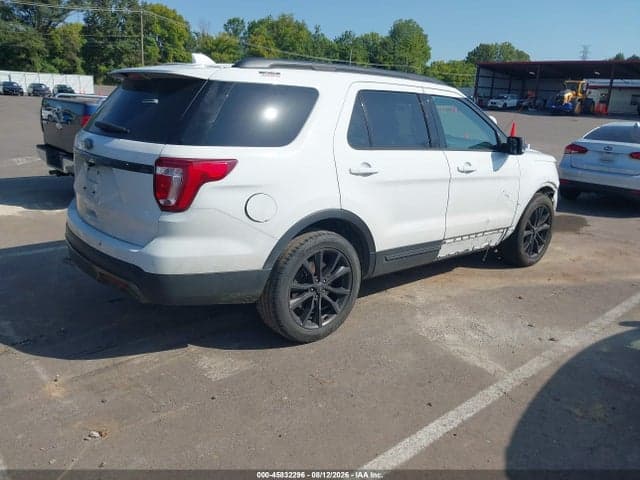 2017 FORD EXPLORER XLT 4