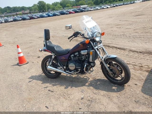 1982 HONDA VF750 C 1
