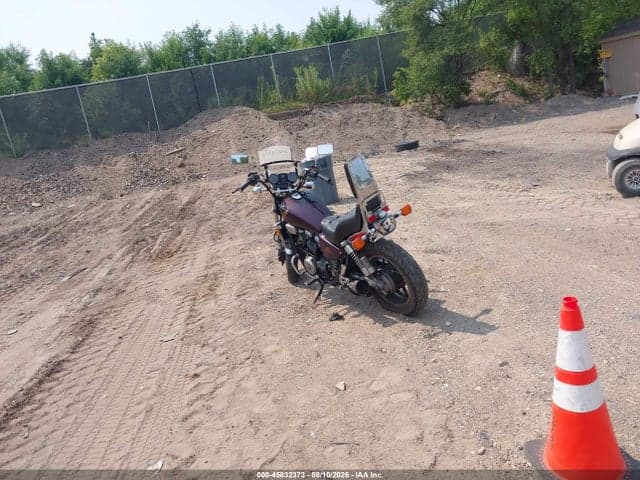 1982 HONDA VF750 C 3