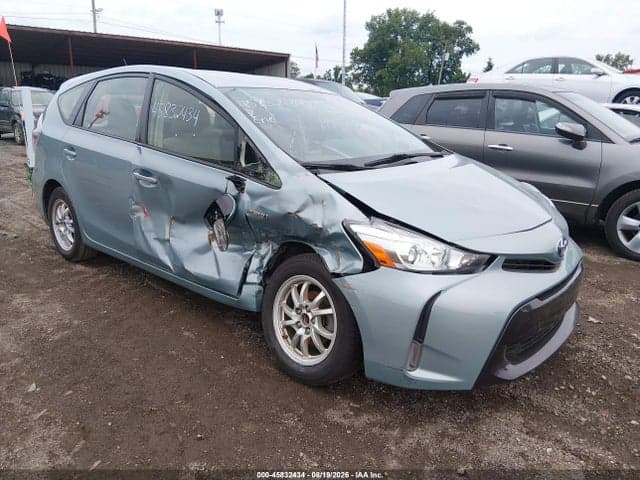 2017 TOYOTA PRIUS V THREE 1