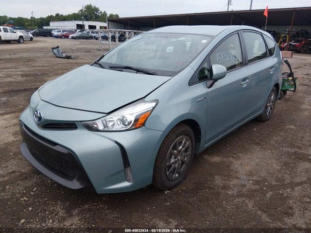 2017 TOYOTA PRIUS V THREE 2